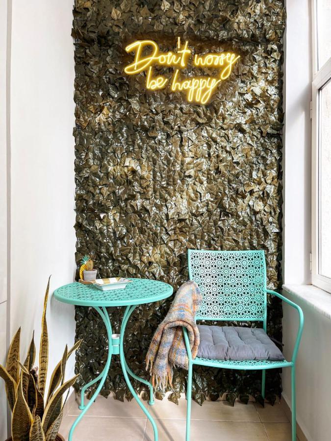 Apartment New Bazaar Stylish In Tirana's Heart Tirana
